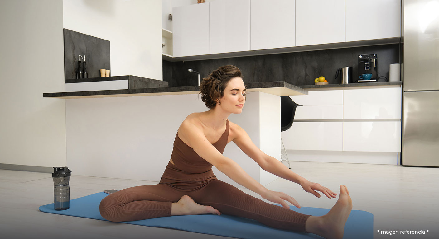 Relájate y activa tu cuerpo: guía para comenzar yoga en tu propio departamento